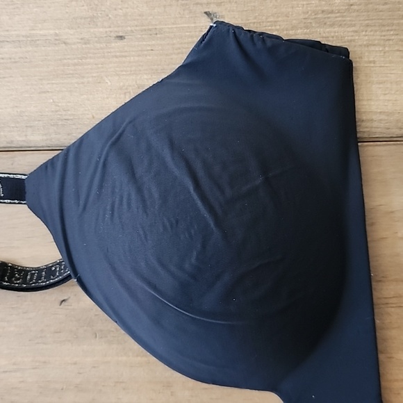 Black Victoria Secret Bra - Picture 5 of 10